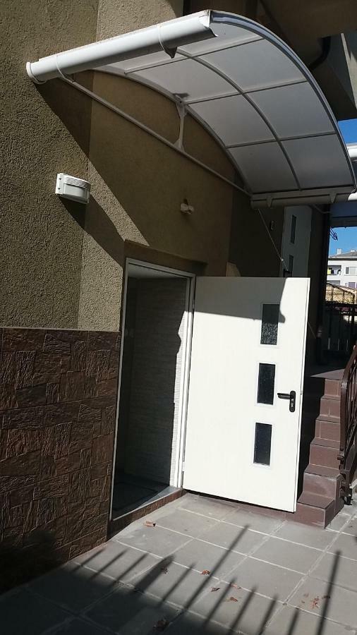 Нощувки Ботеви Shumen Exterior photo